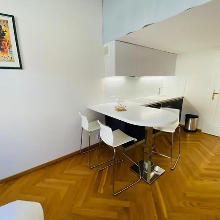 Апартаменты Modern Letna
