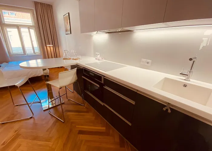 Modern Letna * Praga